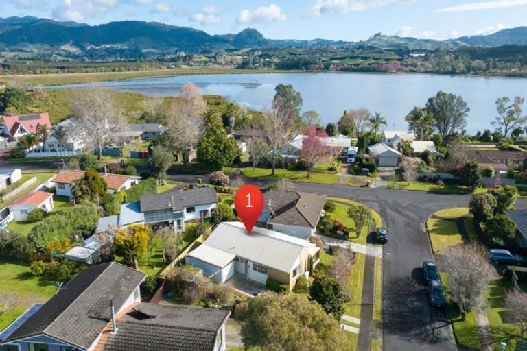 Photo of property in 1 Rosemary Place, Katikati, 3129