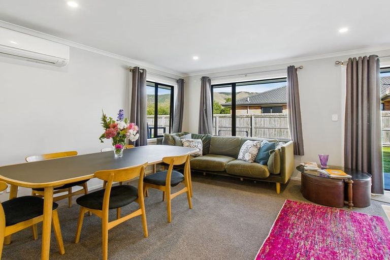 Photo of property in 16 Eric Batchelor Place, Waimate, 7924