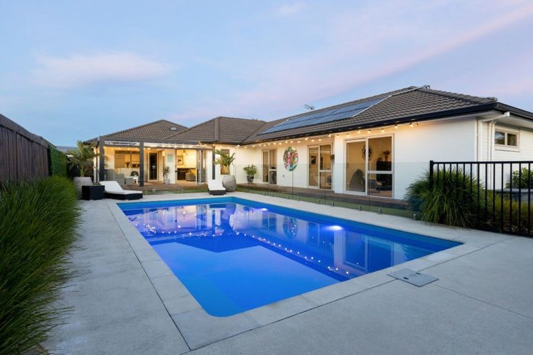 Photo of property in 14 Rota Close, Papamoa Beach, Papamoa, 3118