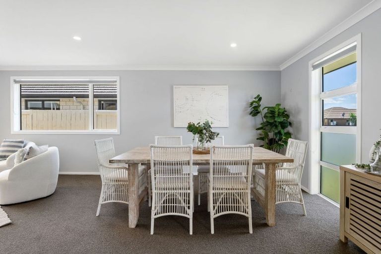 Photo of property in 11 Te Kio Crescent, Papamoa Beach, Papamoa, 3118