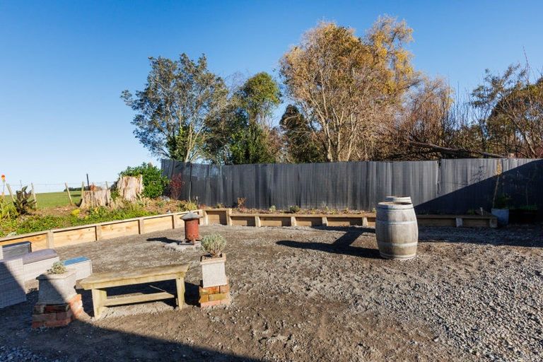 Photo of property in 319 Makirikiri Road, Crofton, Marton, 4787