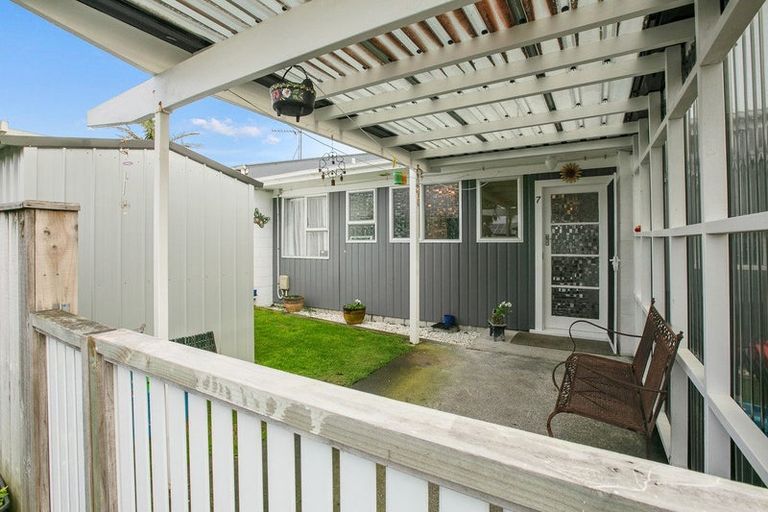 Photo of property in 289d Carrington Street, Vogeltown, New Plymouth, 4310