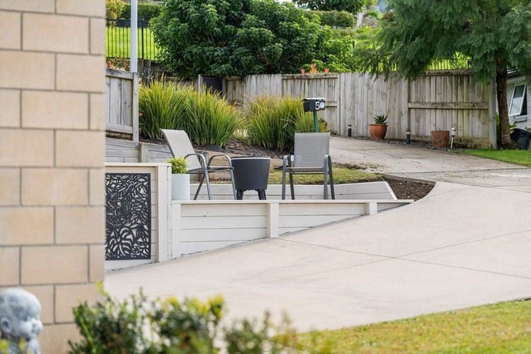 Photo of property in 3 Lakeside Terrace, Omokoroa, 3114
