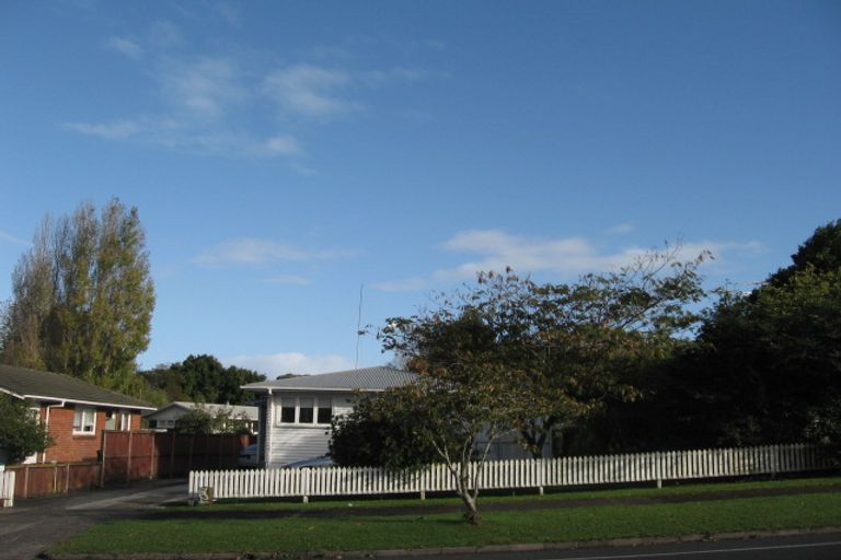 Photo of property in 101 Gossamer Drive, Pakuranga Heights, Auckland, 2010