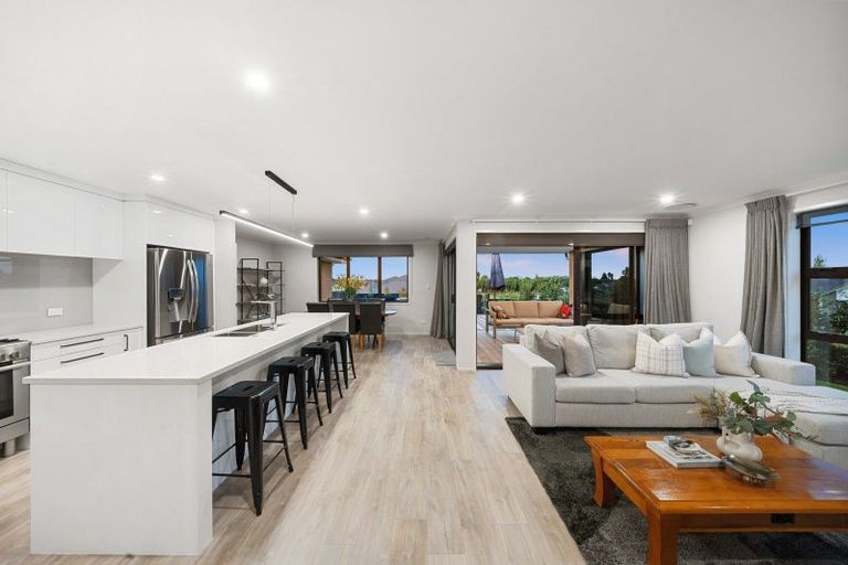 Photo of property in 15 Fisk Road, Pukekohe, 2120