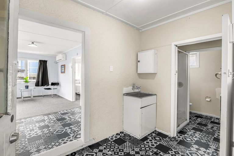 Photo of property in 31 Matai Street, Castlecliff, Whanganui, 4501