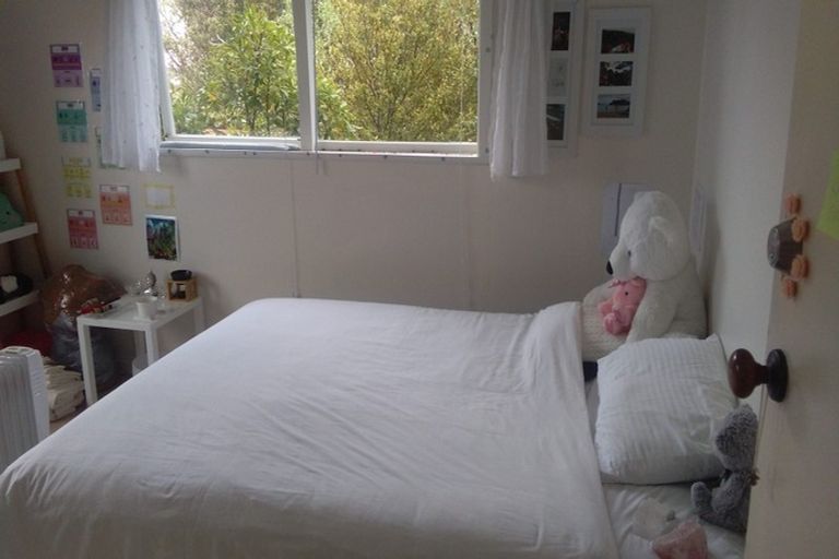 Photo of property in 9 Hauraki Crescent, Pinehill, Auckland, 0632