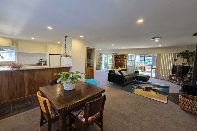 Photo of property in 1 Cedar Court, Whitby, Porirua, 5024