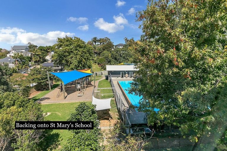 Photo of property in 3/57 Gladstone Road, Northcote, Auckland, 0627