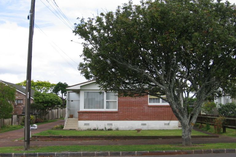 Photo of property in 1/29 Wainui Avenue, Point Chevalier, Auckland, 1022