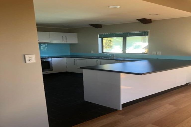 Photo of property in 14 Pa Road, Pukerua Bay, 5026