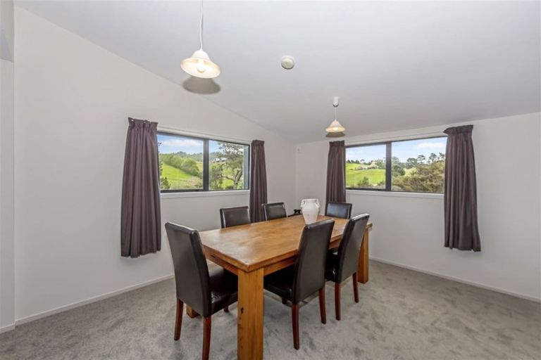 Photo of property in 868 Haruru Road, Wainui, 0873