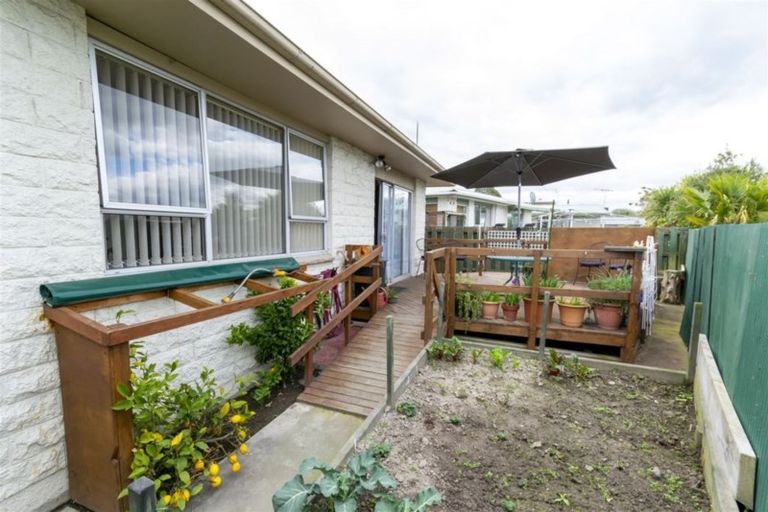 Photo of property in 2b Walker Place, Rangiora, 7400