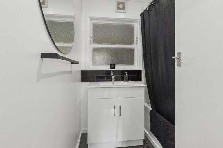 Photo of property in 13 Kopara Grove, Stokes Valley, Lower Hutt, 5019