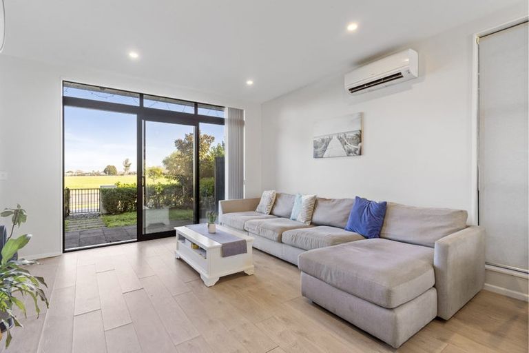 Photo of property in 7 Battalion Drive, Papakura, 2110