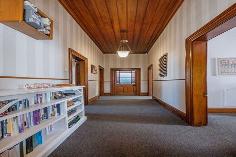 Photo of property in 2 Bryant Street, Takaro, Palmerston North, 4412