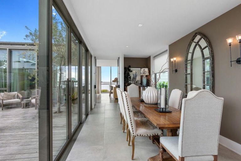 Photo of property in 153 Main Road, Moncks Bay, Christchurch, 8081