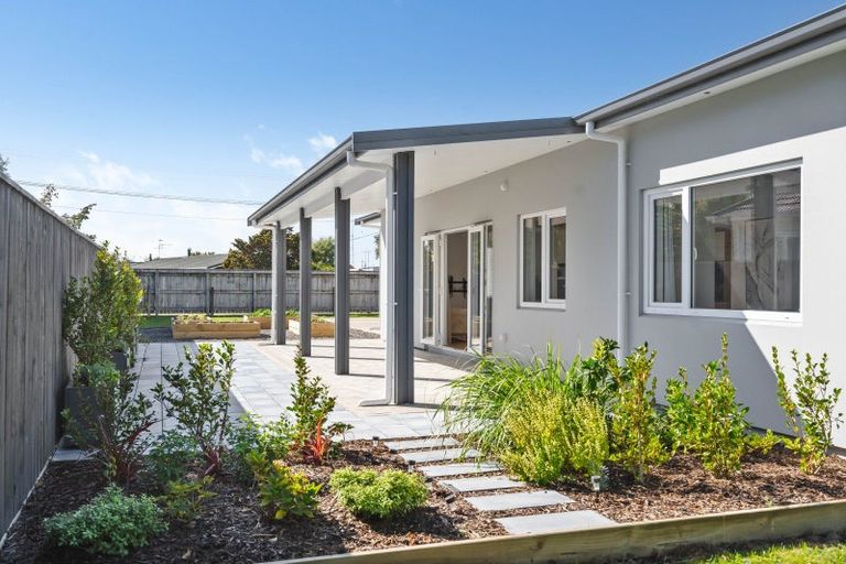 Photo of property in 64 Park Road, Carterton, 5713