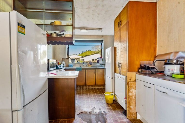 Photo of property in 36 Sullivan Avenue, Mangere Bridge, Auckland, 2022