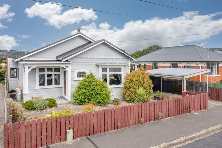Photo of property in 18 Eskvale Street, Saint Kilda, Dunedin, 9012