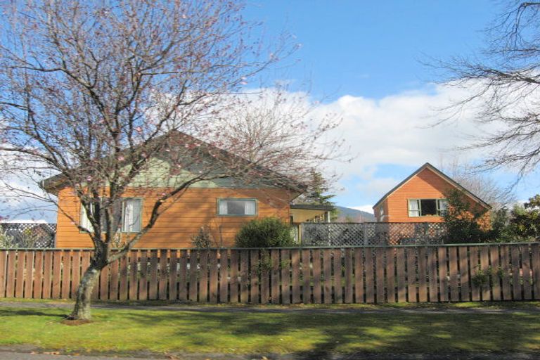 Photo of property in 9 Rangiamohia Road, Turangi, 3334