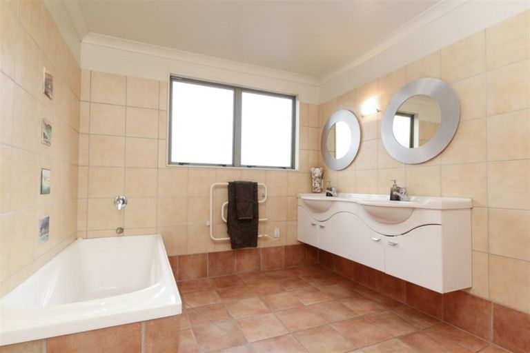 Photo of property in 31b Mareretu Avenue, Patumahoe, Pukekohe, 2679