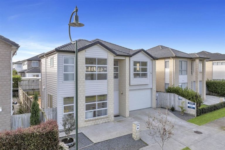 Photo of property in 21 Hughs Way, Flat Bush, Auckland, 2019