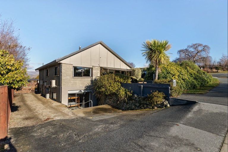 Photo of property in 54 Molyneux Avenue, Cromwell, 9310