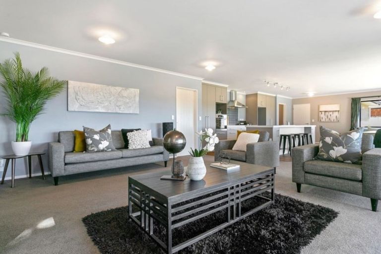 Photo of property in 33d Kelly Road, Cambridge, 3434