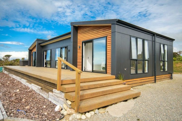 Photo of property in 1010 Cape Foulwind Road, Cape Foulwind, Westport, 7892