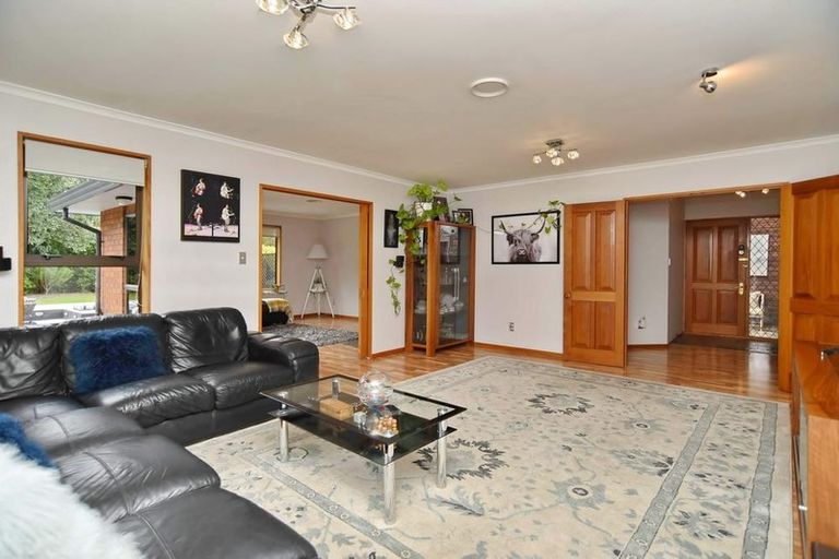 Photo of property in 6 Cedar Place, Amberley, 7410