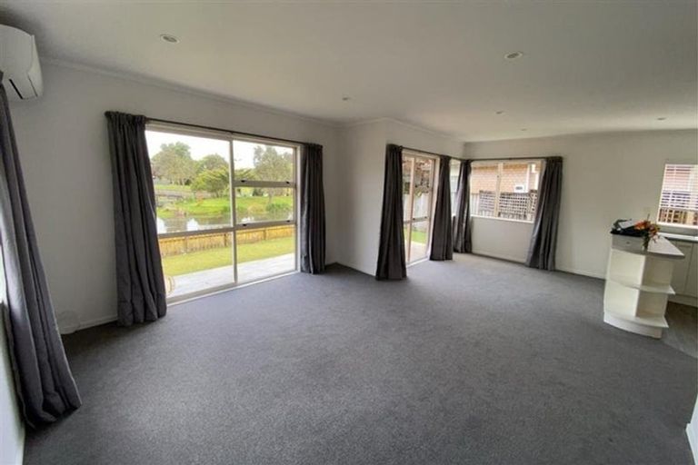 Photo of property in 19b Mcgowan Place, Orewa, 0931