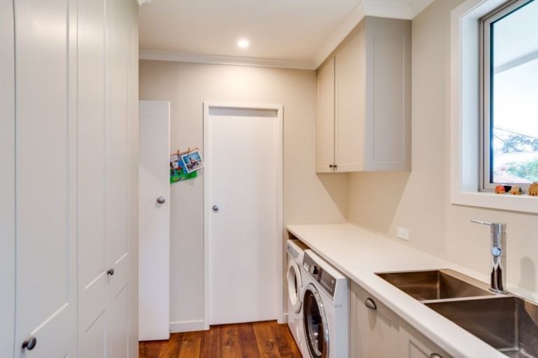 Photo of property in 56 Mcelwee Street, Jervoistown, Napier, 4112