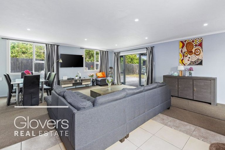 Photo of property in 2/30 Ranui Station Road, Ranui, Auckland, 0612