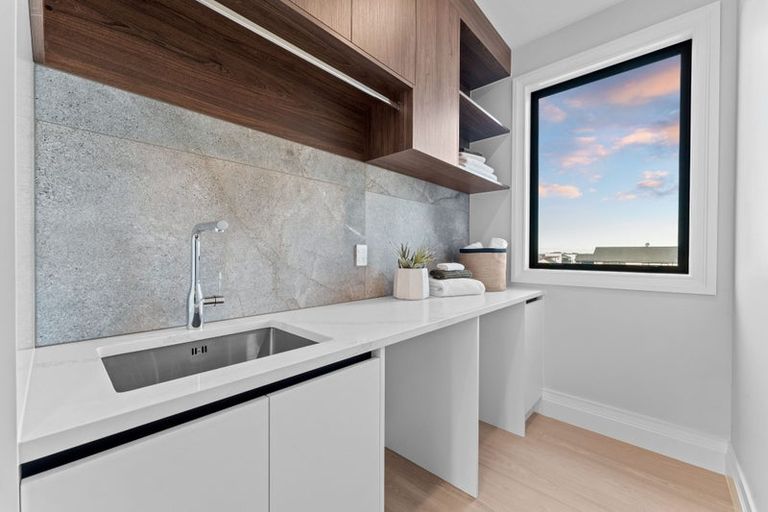 Photo of property in 20 Kikorangi Drive, Wainui, 0992