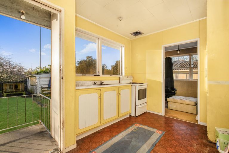 Photo of property in 9 Solo Place, Manurewa, Auckland, 2102