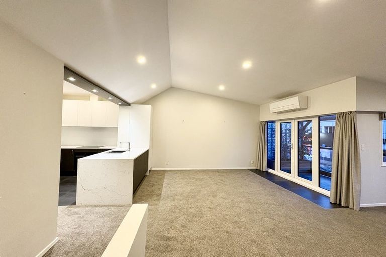 Photo of property in 2/1 Vivian Street, Te Aro, Wellington, 6011