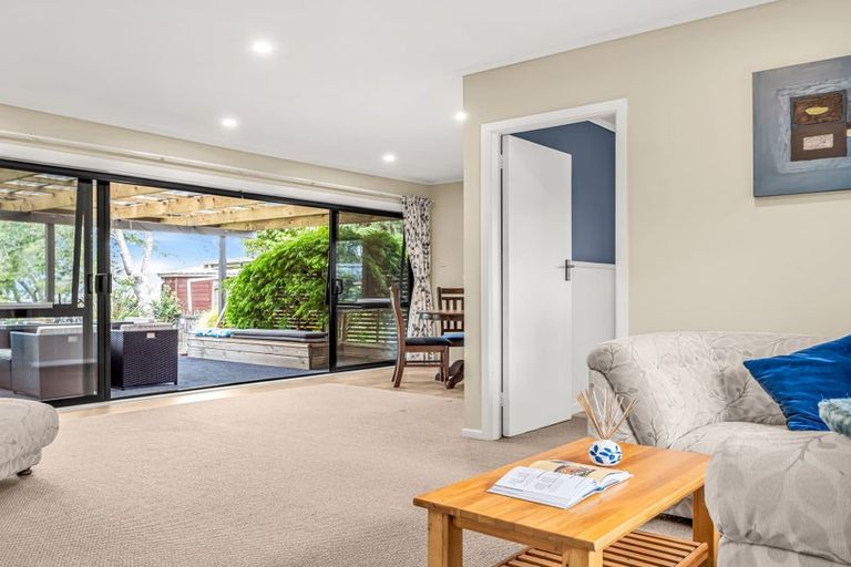 Photo of property in 9 Cooper Avenue, Holdens Bay, Rotorua, 3010