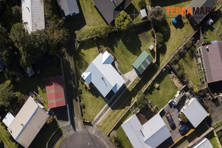 Photo of property in 9 Hewson Crescent, Otaki Beach, Otaki, 5512