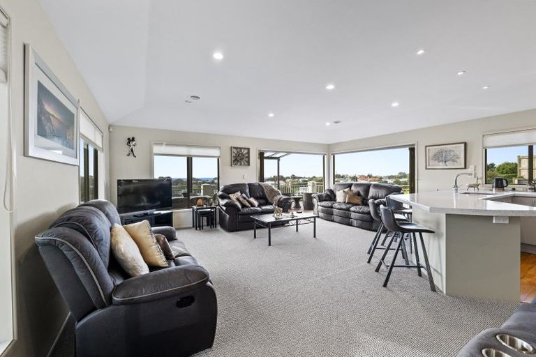 Photo of property in 11a Lemont Place, Westown, New Plymouth, 4310
