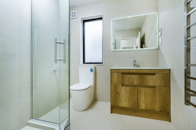 Photo of property in 51 Sunnyheights Road, Orewa, 0931