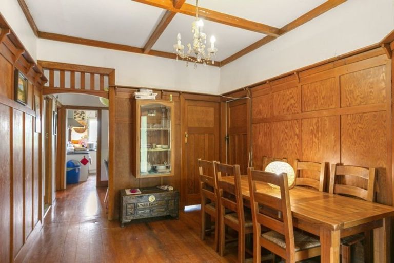 Photo of property in 7 Crawford Road, Kilbirnie, Wellington, 6022