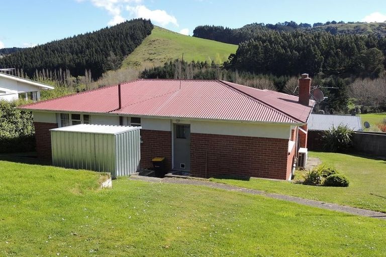 Photo of property in 489 Kaikorai Valley Road, Bradford, Dunedin, 9011