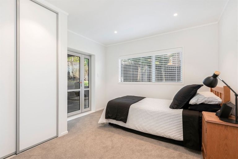 Photo of property in 1/31a Tyrian Close, Half Moon Bay, Auckland, 2012