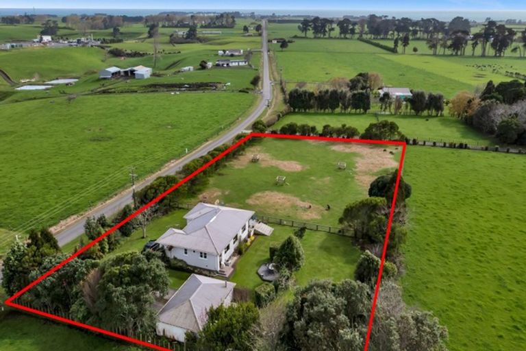 Photo of property in 203 Turangi Road, Motunui, Waitara, 4383