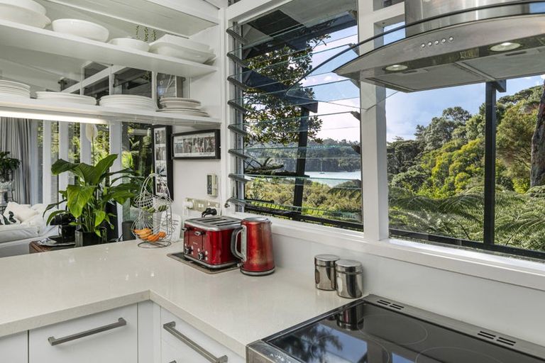 Photo of property in 12 Oratau Place, Greenhithe, Auckland, 0632