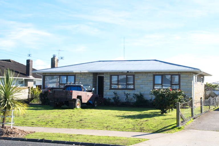 Photo of property in 10 Hokianga Street, Mangere East, Auckland, 2024