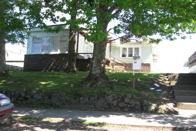 Photo of property in 45 Hillcrest Road, Papatoetoe, Auckland, 2025
