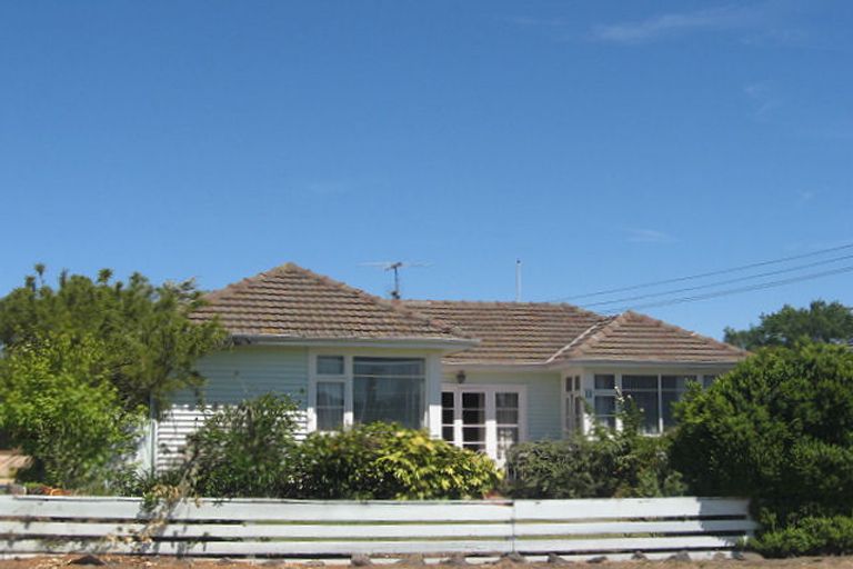 Photo of property in 12 Cossar Street, Burwood, Christchurch, 8083