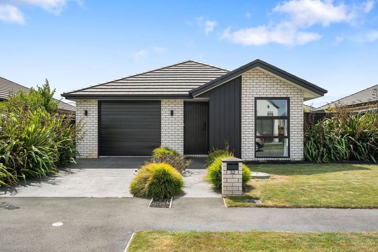 Photo of property in 32 Conailus Street, Halswell, Christchurch, 8025